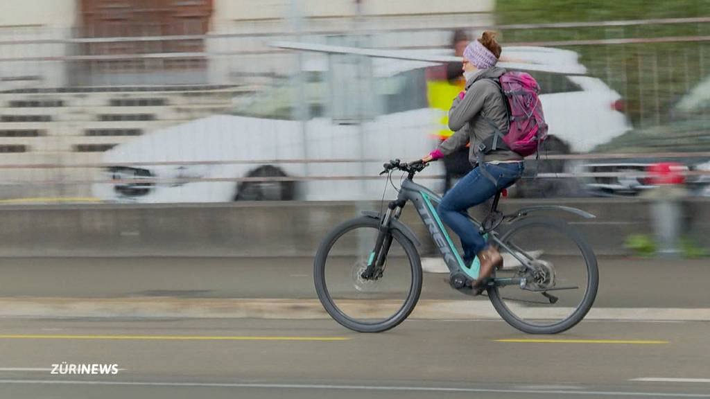 E-Bikes müssen auch am Tag mit Licht fahren