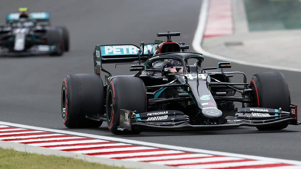 Lewis Hamilton gelang auf dem ausserhalb von Budapest gelegenen Hungaroring die Bestzeit im ersten Training.