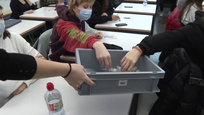 Massentest an Kantonsschule Zofingen