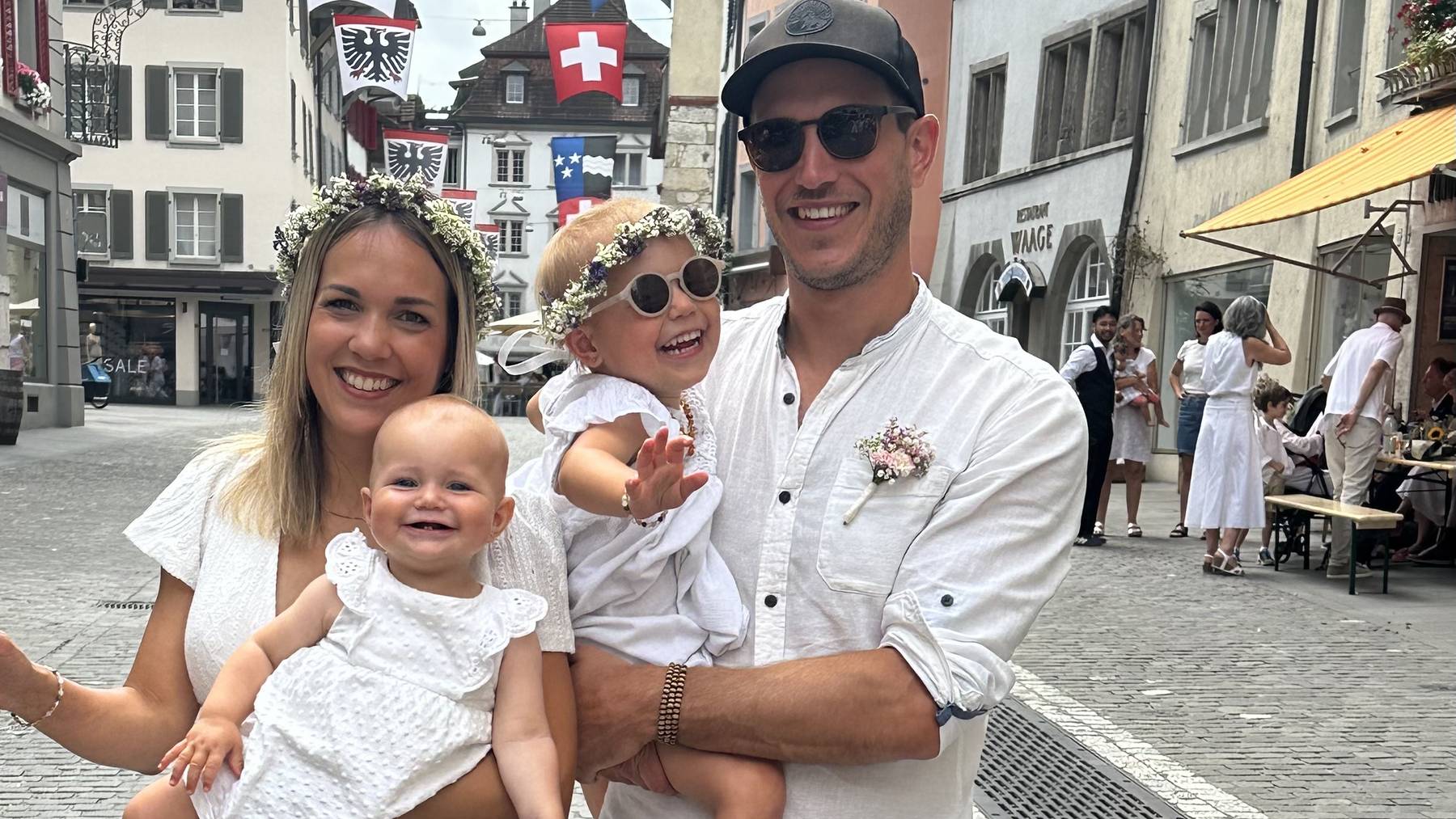 Siegerin Alina mit ihrer Familie