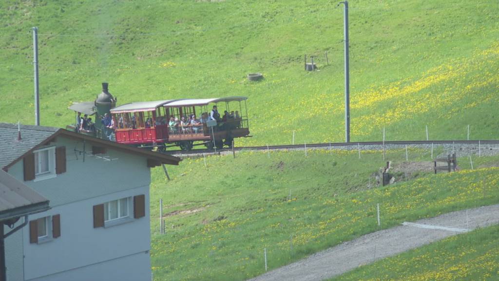 Mit  historischen Zügen auf die Rigi