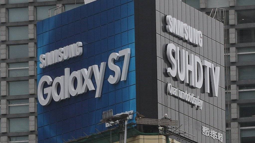 Das neue Smartphone Galaxy S7 hat dem südkoreanischen Elektronikkonzern Samsung zu einem kräftigen Wachstum verholfen. (Symbolbild)