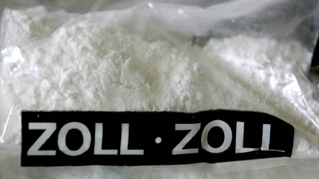 Am Flughafen in Zürich wurde am Montagvormittag eine Frau mit vier Kilogramm Kokain erwischt. (Archivbild)