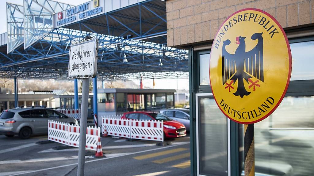 Deutschland verlängerte die Kontrollen an Grenzübergängen zur Schweiz bereits im Februar bis Mitte Juni. Dabei geht es vor allem um die Eindämmung von irregulärer Migration. (Archivbild)