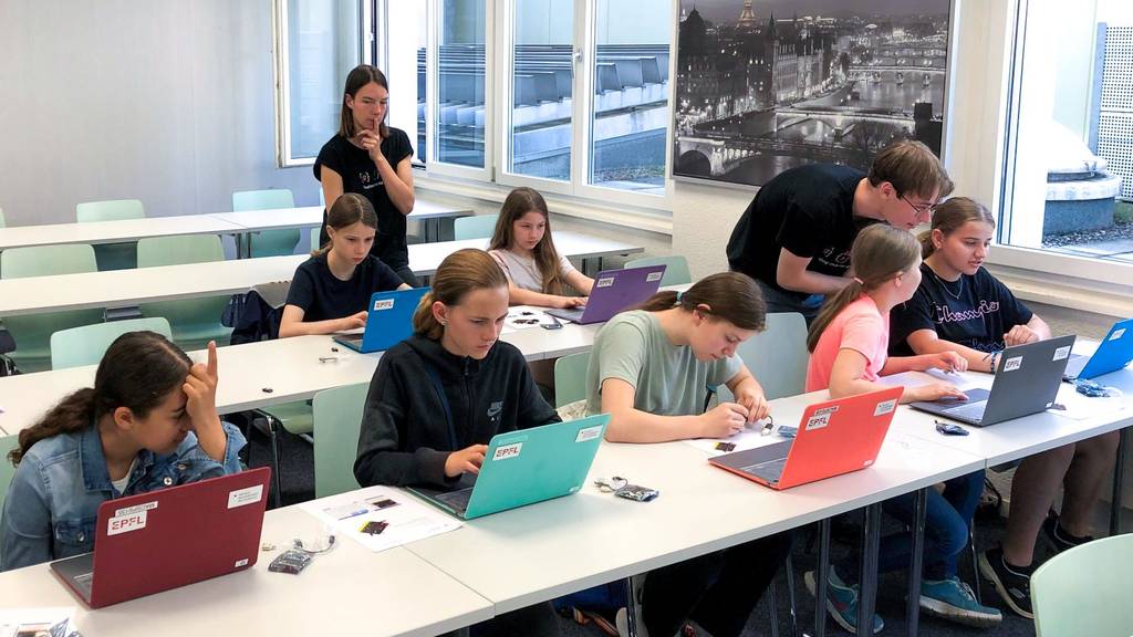 Am Samstag findet in Bern ein Programmier-Workshop für Mädchen statt.