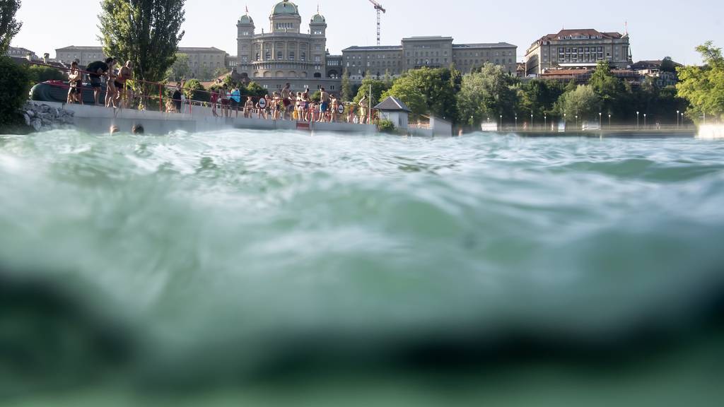 Die Aare bei Bern ist weiterhum zum Baden beliebt.