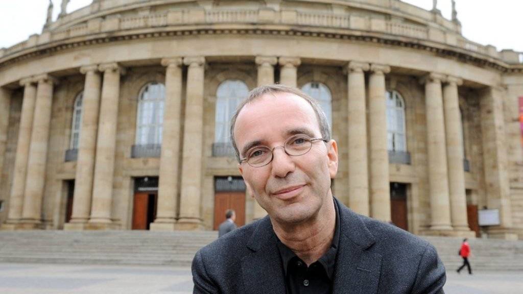 Der Kreuzlinger Jossi Wieler vor «seiner» Oper in Stuttgart. 2018 will er wieder in der freien Szene wirken (Archiv).