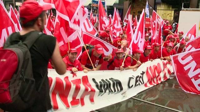 15`000 Bauarbeiter demonstrieren in Zürich