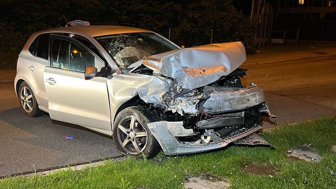 «Das sieht schlimm aus»: Strolchenfahrt endet in Hausmauer