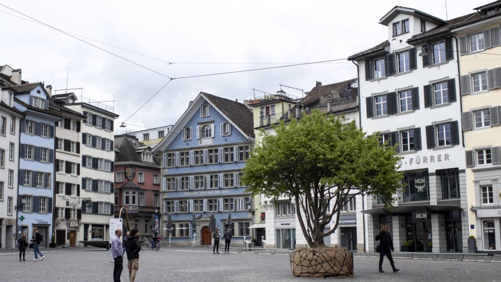 Der Stadtrat bewilligt auf dem Münsterhof zwölf Wochen vor Wahlen keine politischen Aktionen mehr. (Archivbild)
