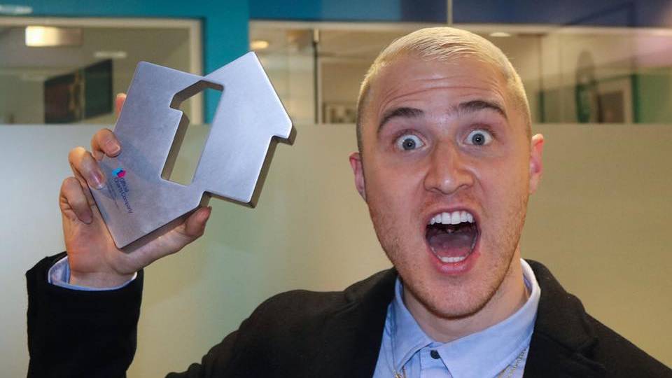 Mike Posner präsentiert «At Night, Alone.»