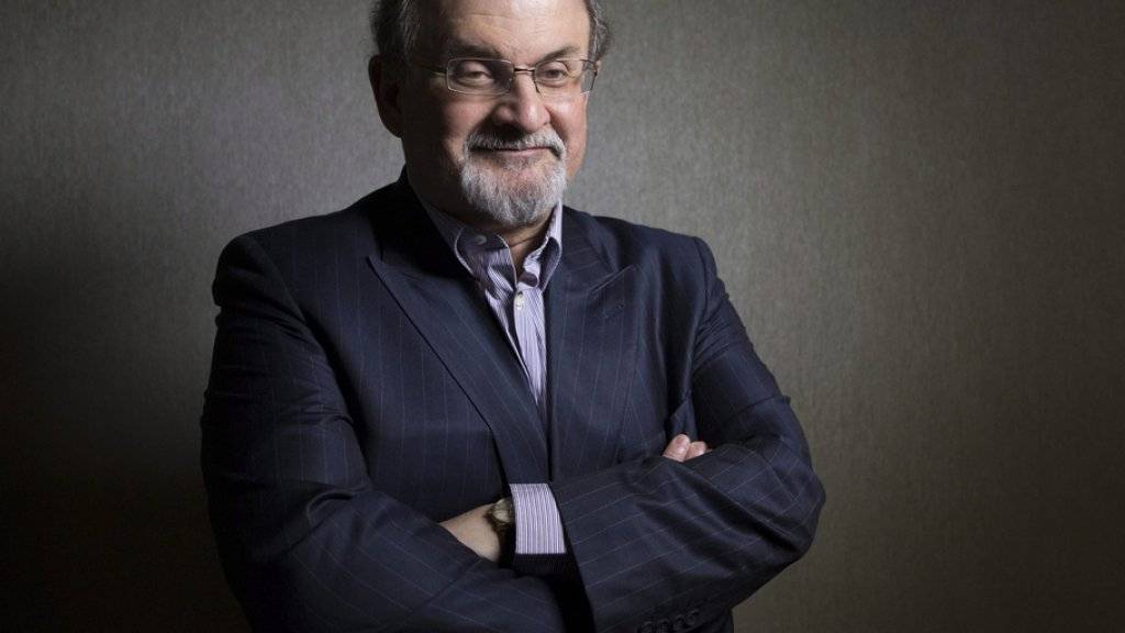 Salman Rushdie mischt sich auch in amerikanischen Wahlkampf ein (Archiv)