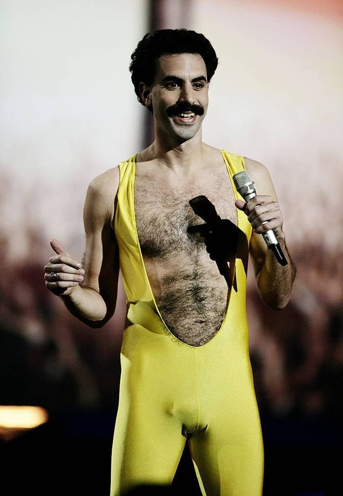 Borat führt seine Brusthaare spazieren (Getty Images/MTV)