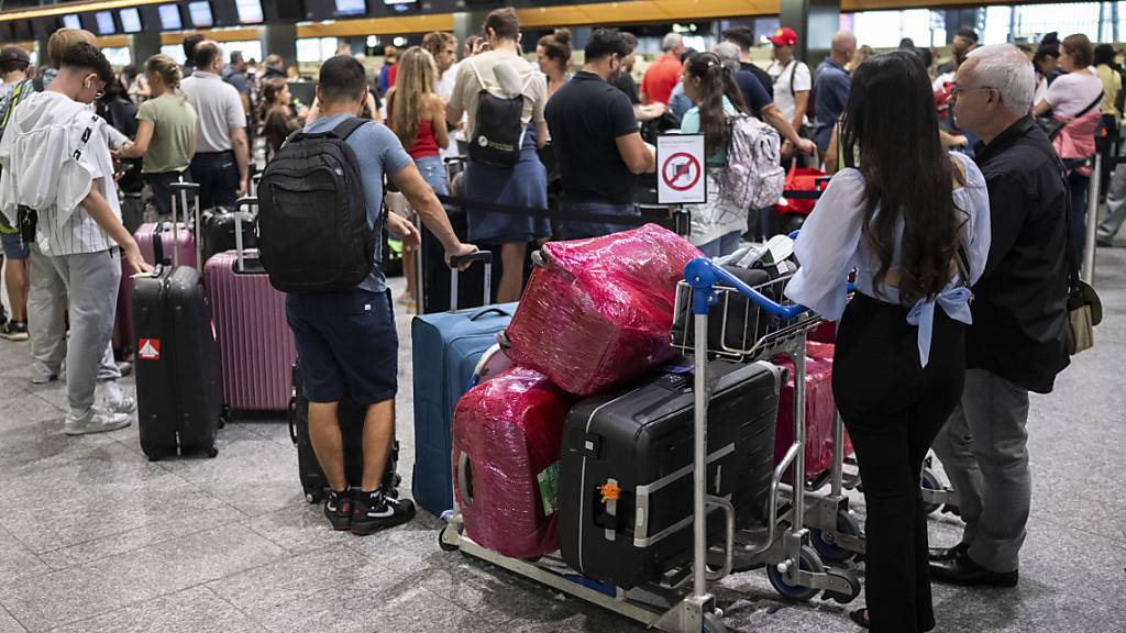 Der Flughafen Zürich hat im August gut 2,9 Millionen Passagiere gezählt. (Archivbild)