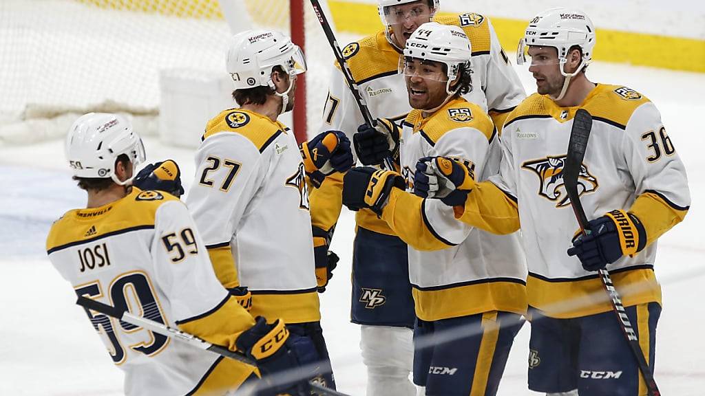 Roman Josi und die Nashville Predators freuen sich in Winnipeg über einen weiteren Sieg