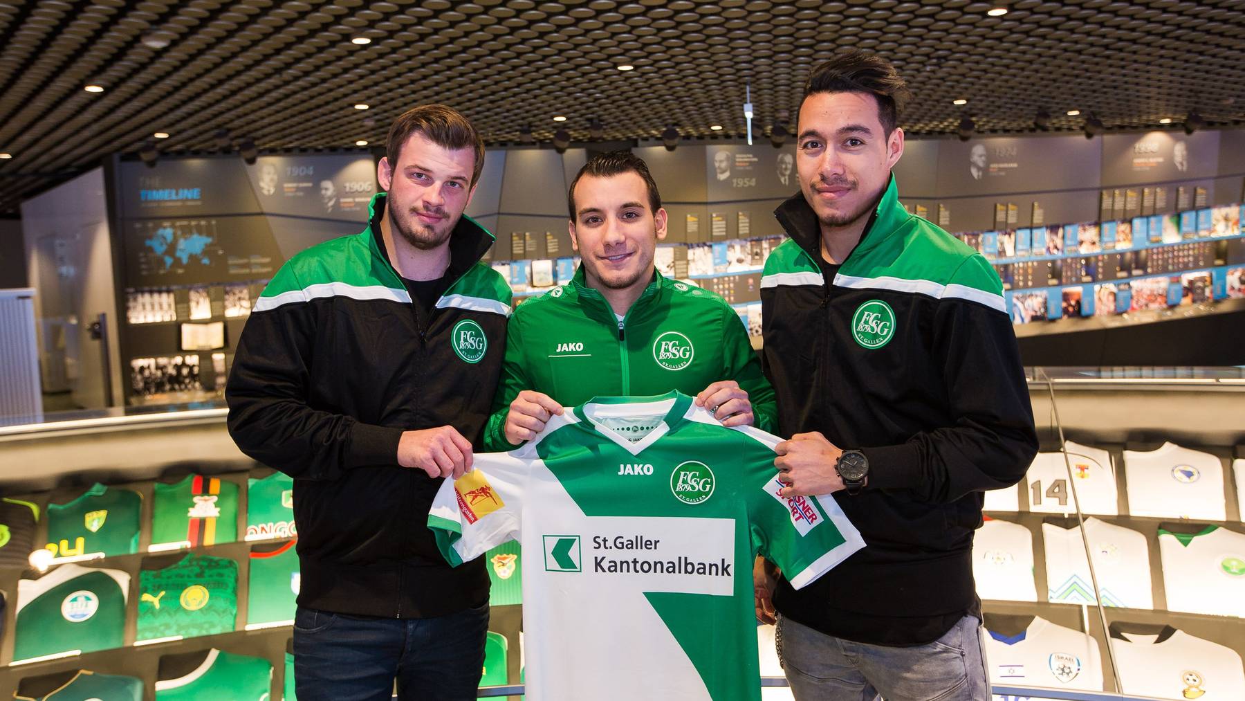 Pascal Signer (Leiter eSport), Bruno «Brunisco» Bardelas und Thomas Temperli (Coach von Bardelas).