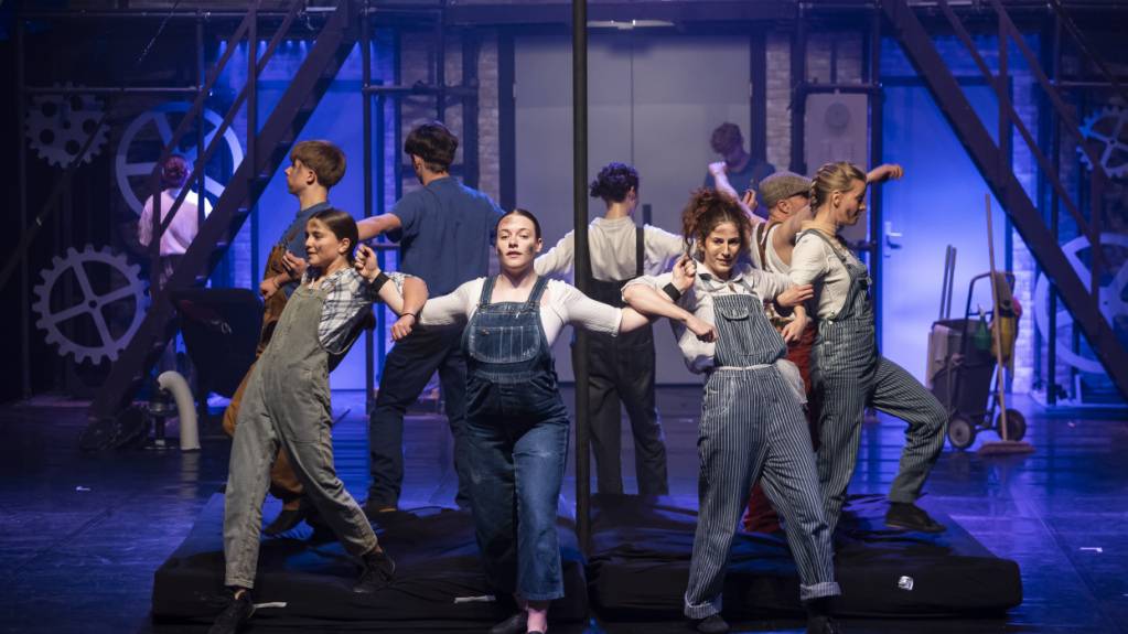 Talentierte Schülerinnen und Schüler können ab Schuljahr 2026/27 an der Kantonsschule Schüpheim das Profil «Zirkuskunst» belegen. (Symbolbild)