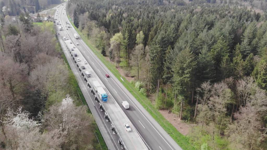 Fertig Astra-Bridge: Mobile Baustellenbrücke auf der A1 wird abgebaut