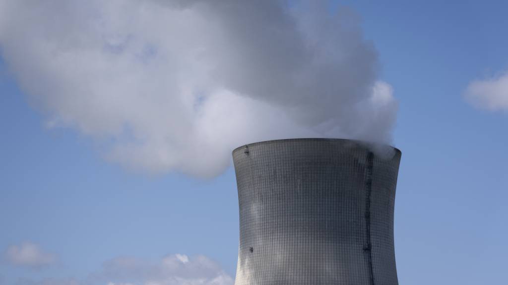 In der Schweiz wird diskutiert, das geltende Neubauverbot für Atomkraftwerke aufzuheben. Im Bericht «Perspektiven für die Kernenergie in der Schweiz» haben Forschende nun die Möglichkeiten und
Herausforderungen für neue AKW analysiert. (Archivbild)