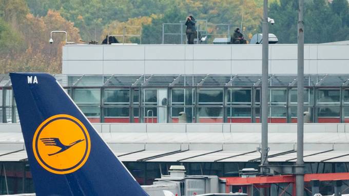 Flugbetrieb nach beendeter Geiselnahme in Hamburg wieder angelaufen