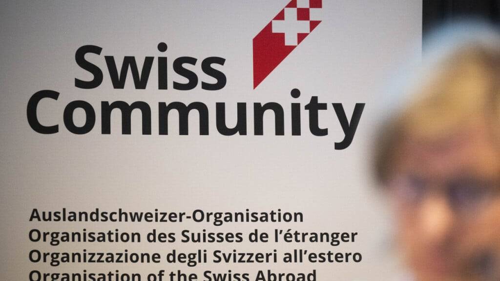 Insgesamt nahmen an den Online-Direktwahlen rund 13'500 Auslandschweizerinnen und Auslandschweizer teil. (Archivbild)
