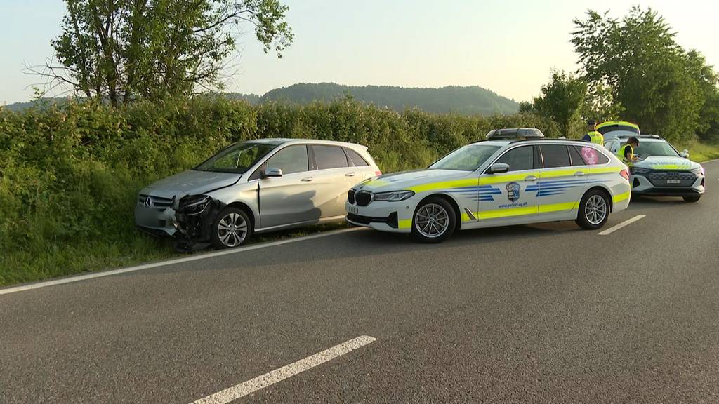 Autolenker (79) stirbt bei Unfall zwischen Staufen und Schafisheim