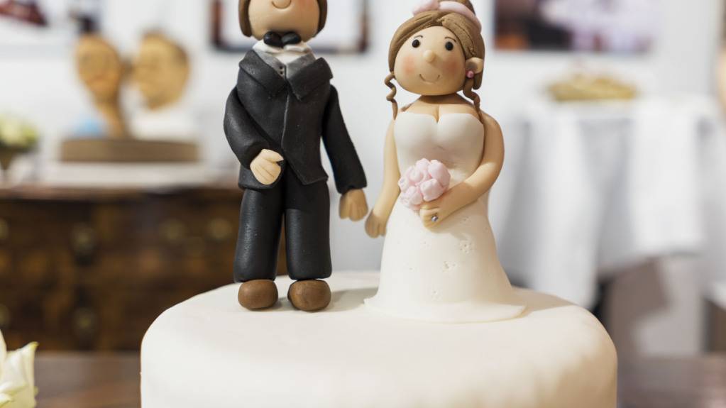 Keine Hochzeit, aber eine gegenseitige Absicherung: Die zuständige Kommission des Ständerates hat gesetzliche Grundlagen für eine formelle Lebenspartnerschaft oder kurz Pacs entworfen. (Themenbild)
