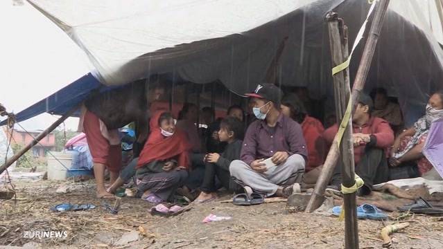 Schweizer helfen Waisenkindern in Nepal