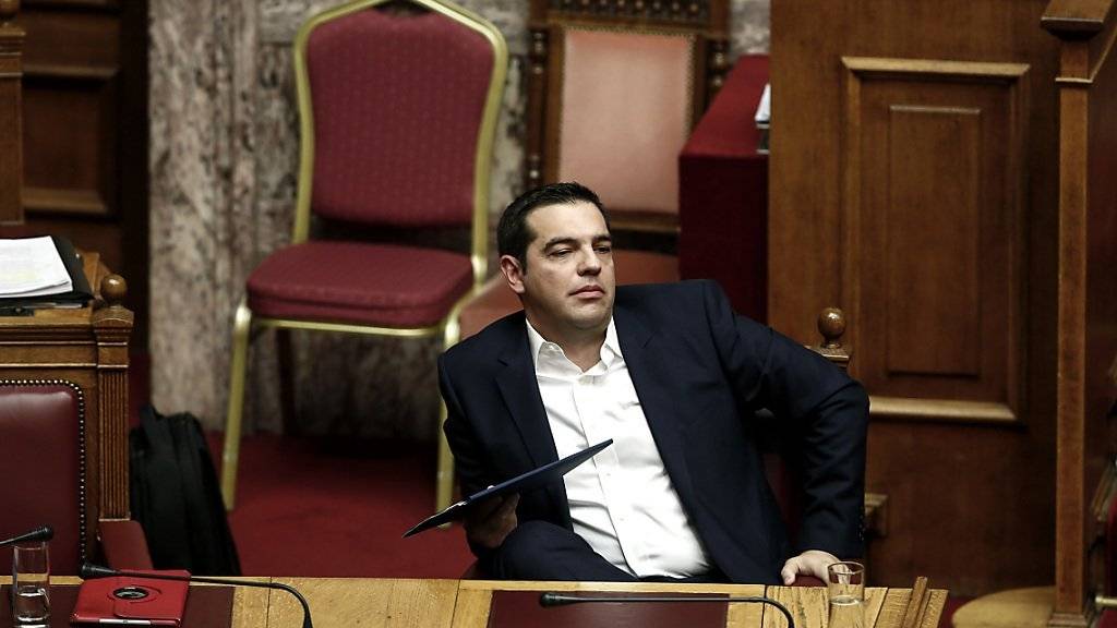 Der griechische Regierungschef Alexis Tsipras hat ein weiteres einschneidendes Sparpaket durch das Parlament gebracht. Das nächste folgt schon in einigen Wochen.