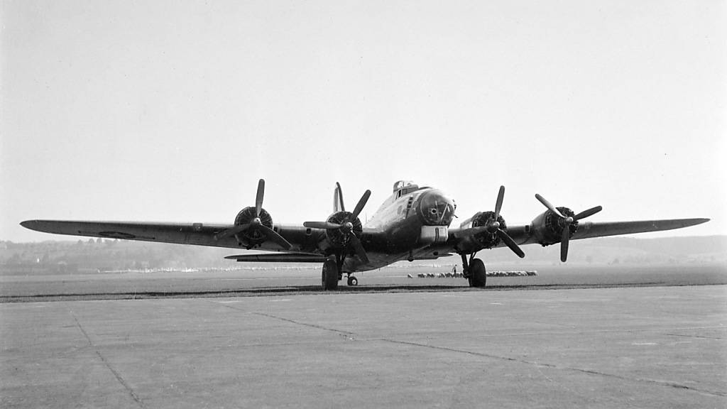 Vor 80 Jahren landeten in Dübendorf ZH zwölf amerikanische Bomber