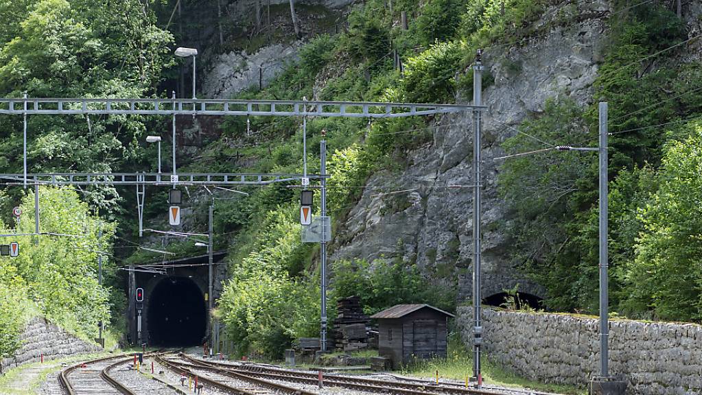 Der Eingang zum sanierungsbedürftigen Weissenstein-Tunnel. (Archivbild)