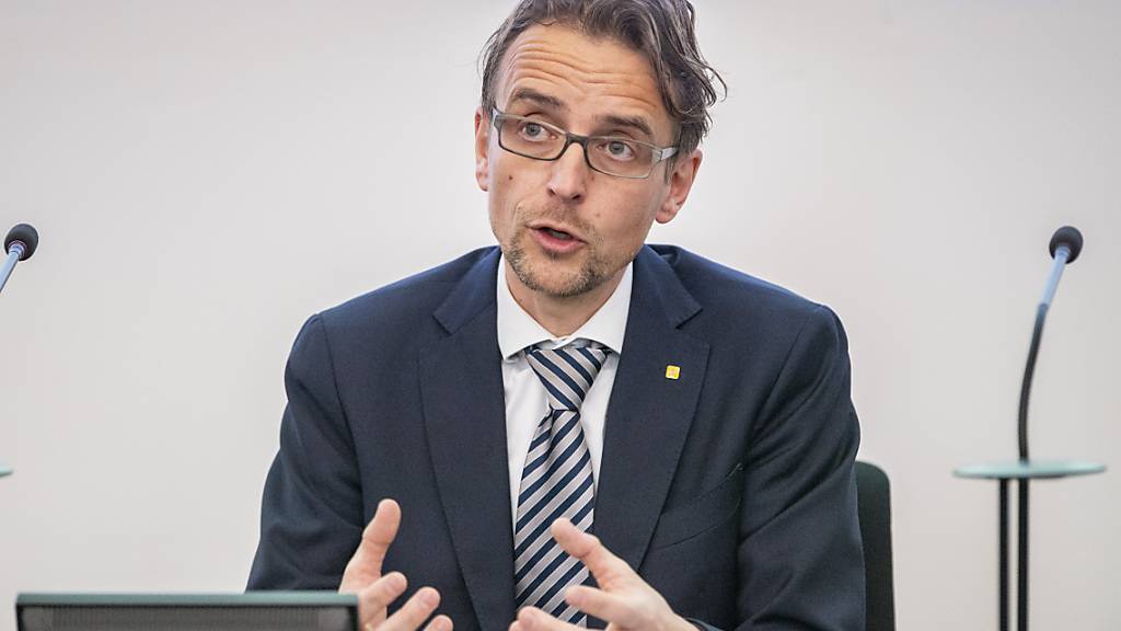 Der Urner Finanzdirektor Urs Janett hat im Landrat für die Kantonsrechnung 2021 kaum Kritik anhören müssen. (Archivbild)