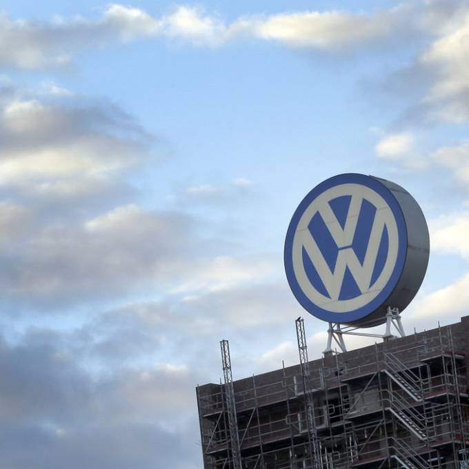 Nach CO2-Eingeständnis: VW-Aktie bricht ein