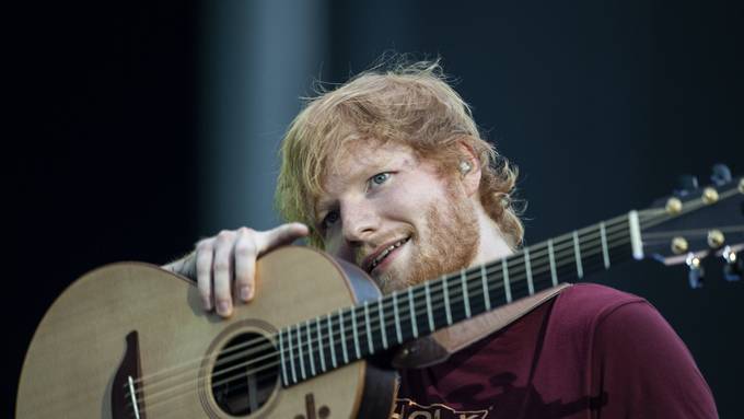 Ed Sheeran überrascht Fans mit Babynews – auch Rihanna im Babyglück
