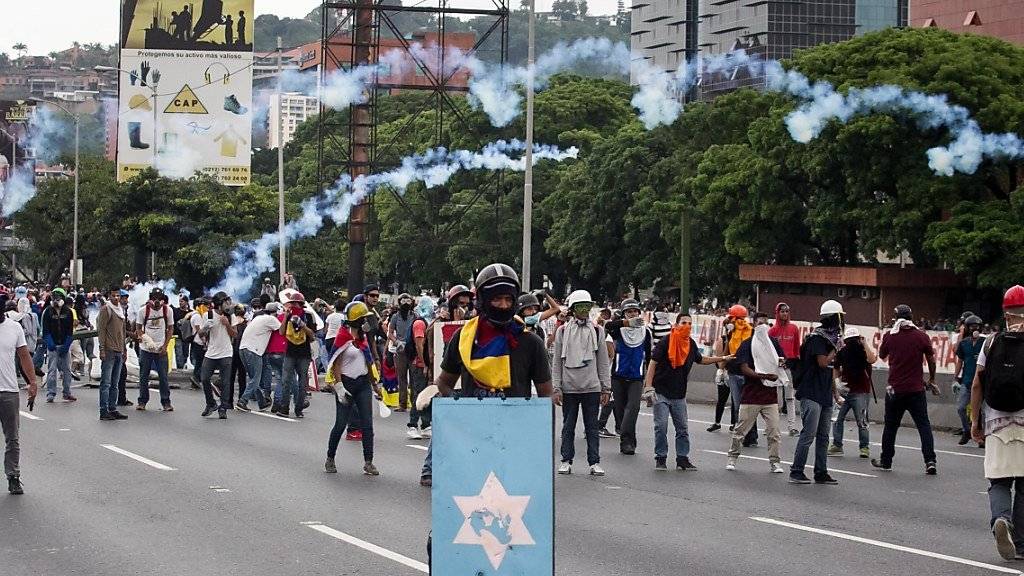 Venezuela kommt nicht zur Ruhe: Erneute Zusammenstösse von Demonstranten mit Sicherheitskräften.