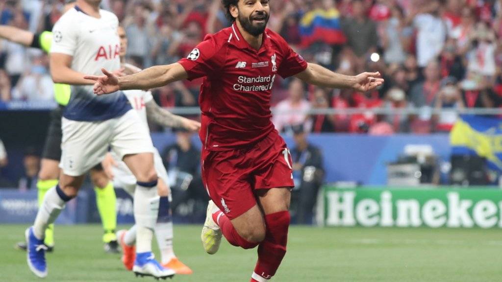Schütze des frühen 1:0: Mohamed Salah brachte Liverpool mit seinem Handspenalty bereits in der 2. Minute in die richtige Spur