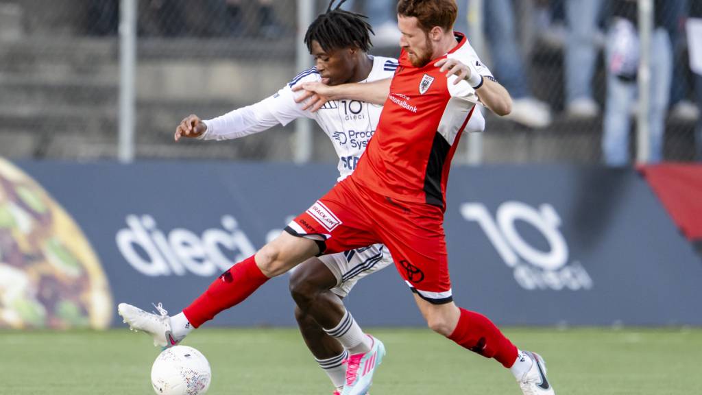 Serge Müller (im Vordergrund) erzielte das 1:0 für den FC Aarau