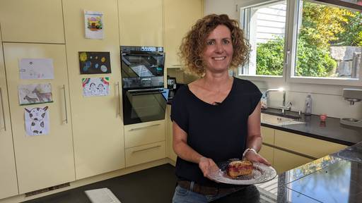 Claudia Achermann aus Schattdorf UR backt einen «Linzercake» 