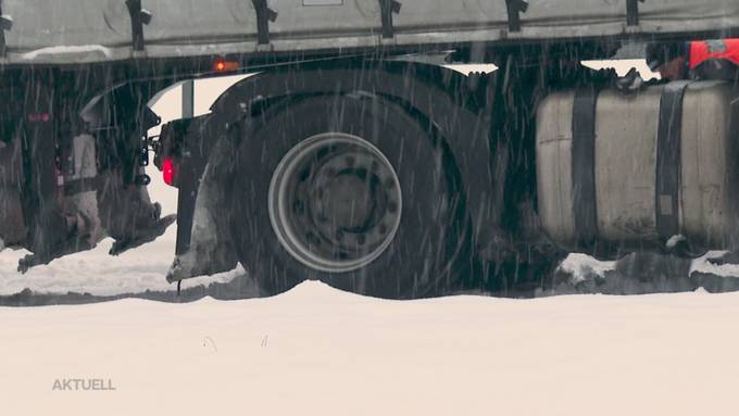Schneefall: Die weisse Pracht sorgt für zahlreiche Unfälle auf den Strassen im Mittelland