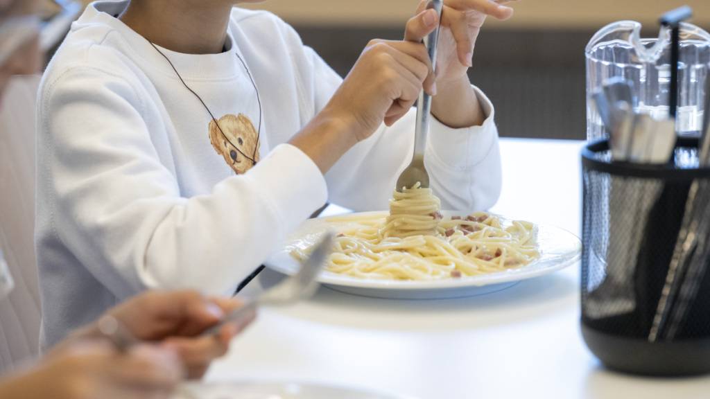 Für die Betreuung von Schulkindern ausserhalb der Unterrichtszeiten soll die Stadt Luzern bis 2030 zusätzliche Ausbildungsplätze schaffen. (Archivaufnahme)