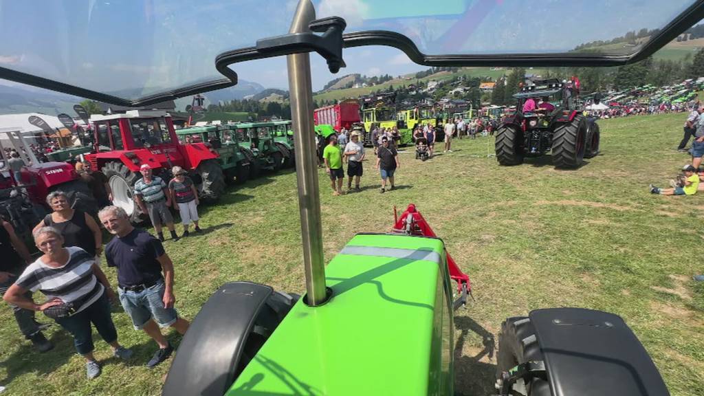 Motoren, Diesel und Kraft: 6-Zylinder-Treff in Appenzell lockt tausende Traktorenfans an