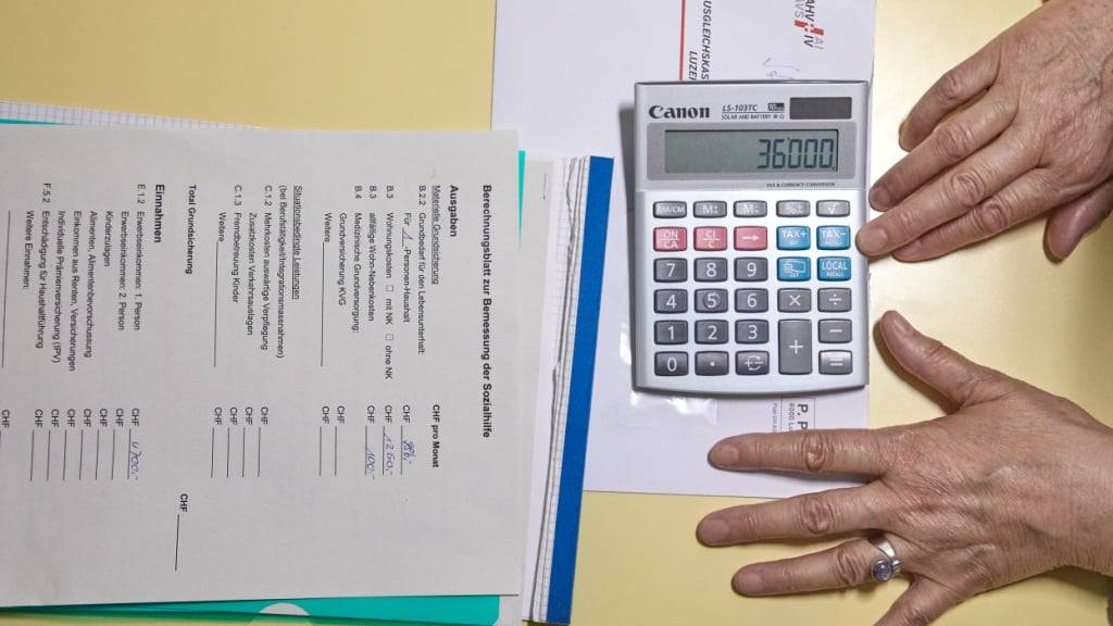 Die Frauenzentrale hilft etwa Personen, ihre Geldprobleme in den Griff zu kriegen. (Symbolbild)