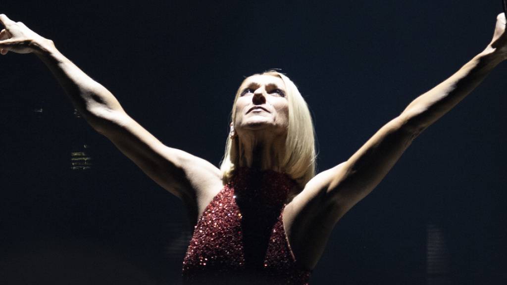 Aufgeschoben ist nicht aufgehoben: Die kanadische Sängerin Céline Dion will ihre verschobenen Auftritte 2022 im Zürcher Hallenstadion und 2023 am Paléo Festival in Nyon nachholen.