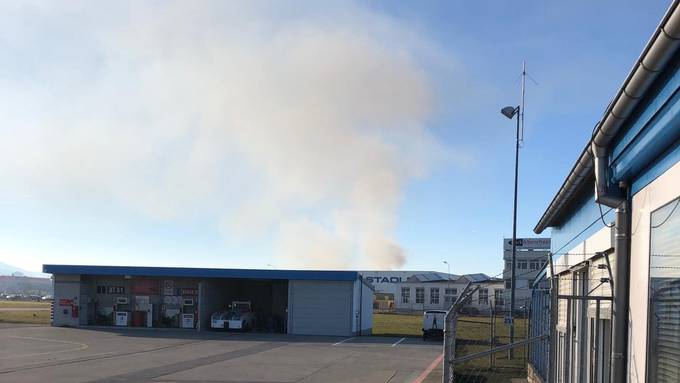 Halle in Altenrhein in Brand