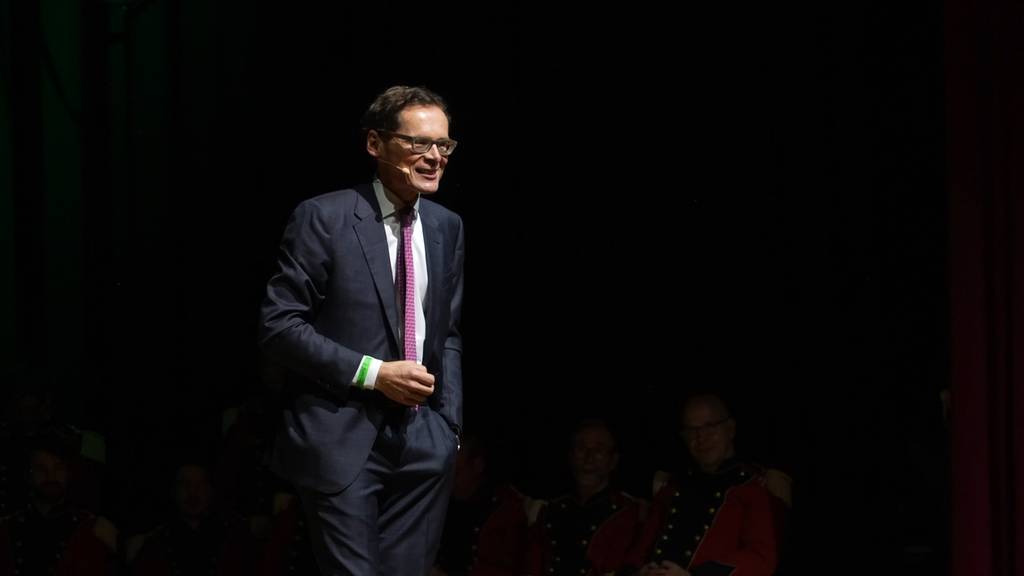 «Bursins statt Brüssel»: Roger Köppel schmeichelt Guy Parmelin an Albisgüetli-Tagung