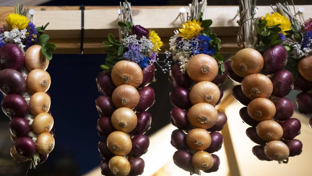 Mehrere Dutzend Tonnen werden am Zibelemärit feilgeboten. (Archivbild)