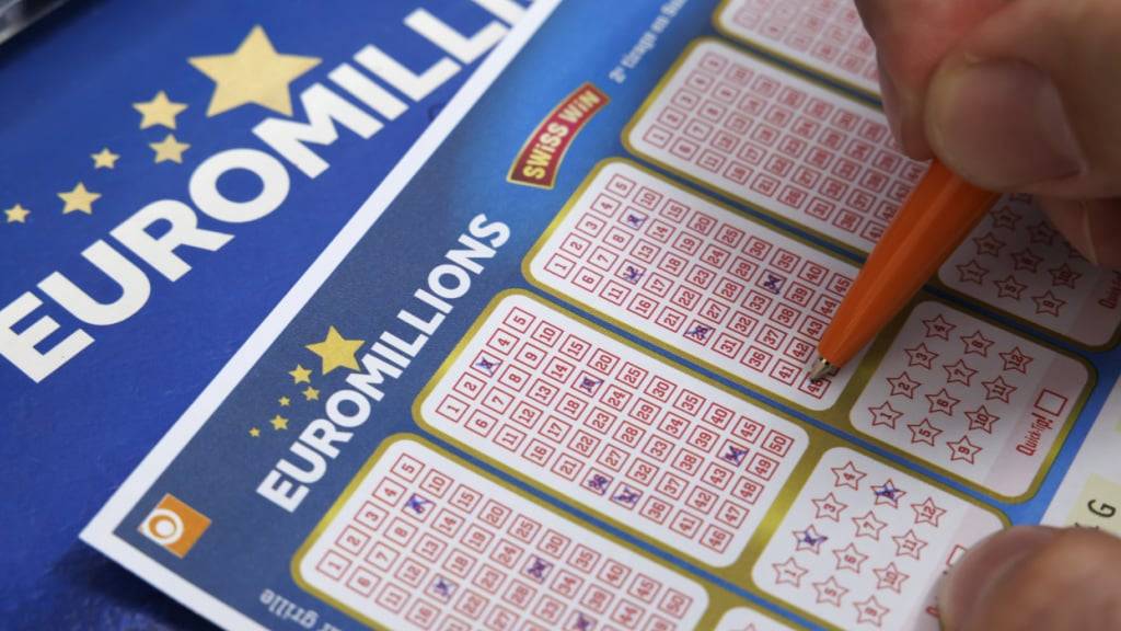 Der Jackpot von Euro Millions sträubt sich weiterhin: Bei der nächsten Ziehung am Freitag warten 221 Franken als Hauptgewinn. (Archivbild)