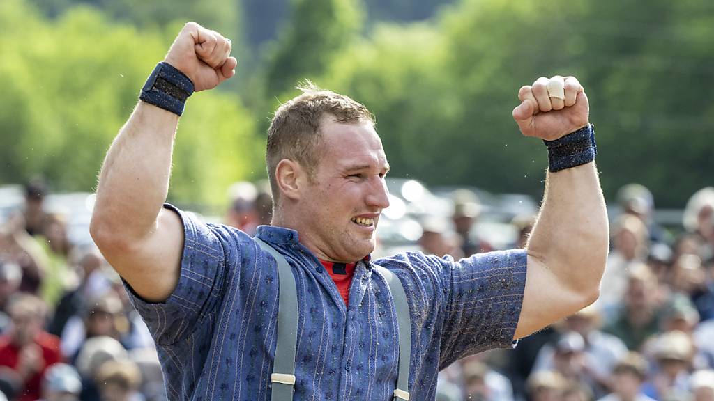 Heimsieg: Der Schwingerkönig Joel Wicki triumphierte zum vierten Mal am Luzerner Kantonalen