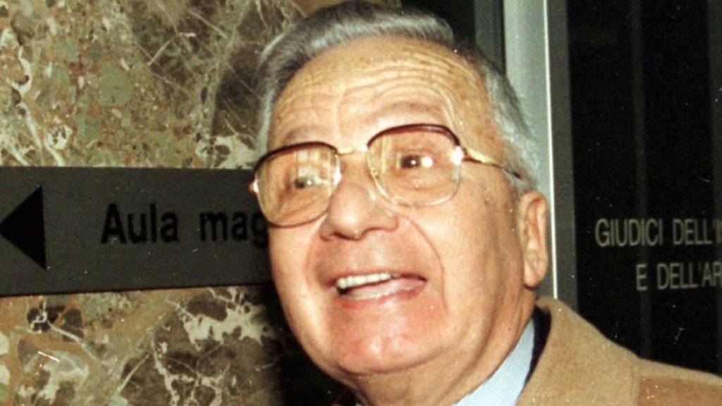 Licio Gelli 1996 in Lugano. Nun ist der Geheimlogen-Chef in Arezzo gestorben. (Archiv)