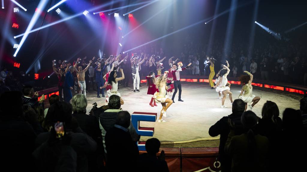 Circus Knie startet Tournee mit energiegeladener Show